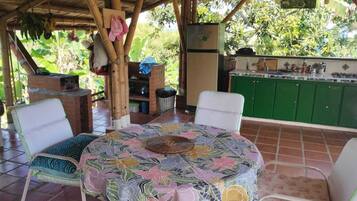Desayuno típico de la región gratuito y diario