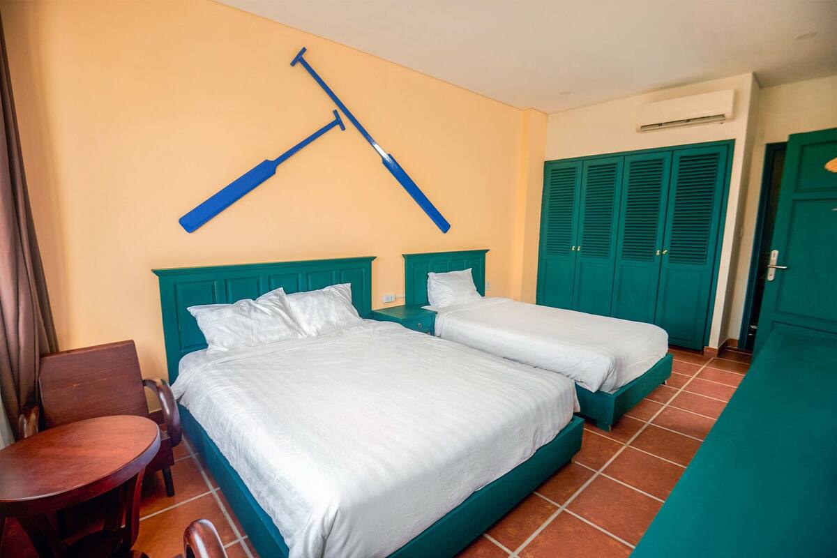 Superior Twin Room, Multiple Beds, Garden View | Minibar, in-room safe, desk, laptop workspace
