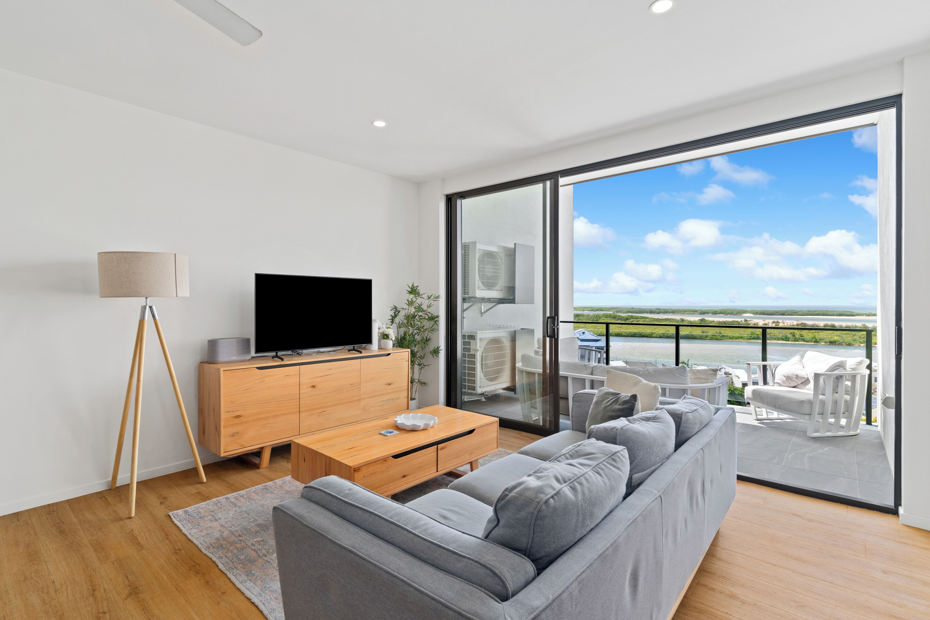 Penthouse, 3 Bedrooms | Living area | 40-inch Smart TV with digital channels, TV