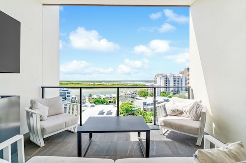 Direct Collective - Rhythm on Beach