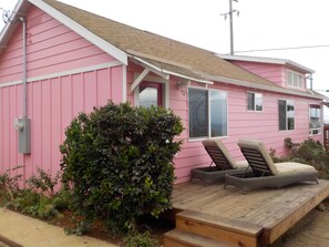 Terrace/patio - Perfect Pink Paradise (Cayucos)