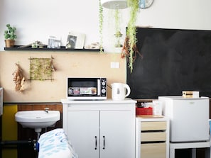 Habitación cuádruple (with Private External Bathroom) | Servicios de la habitación