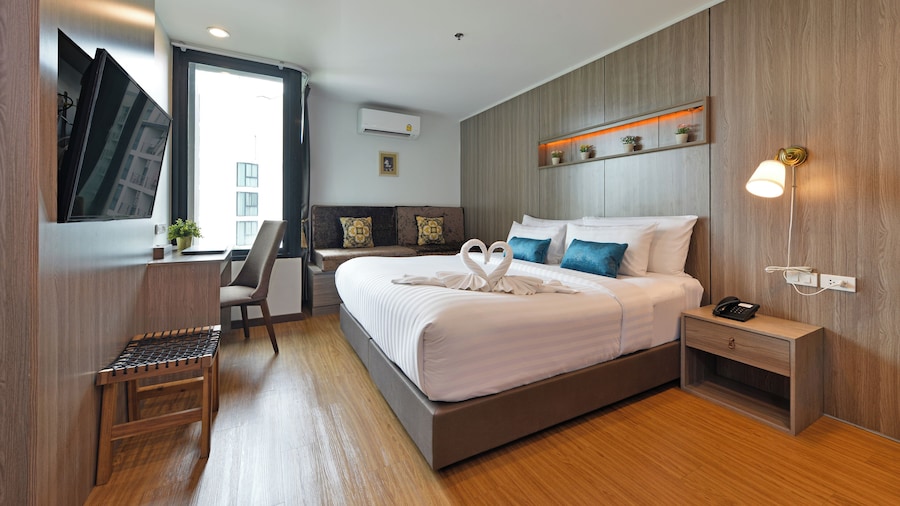 StayAt Bedever Bangkok Hotel