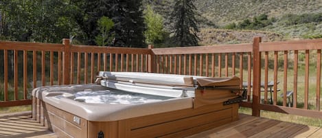 Baignoire à remous extérieure