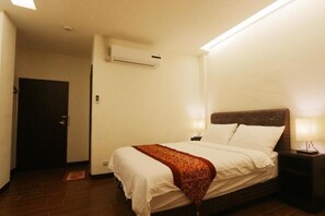 Standard Double Room | Desk, soundproofing, free WiFi, bed sheets - Flower Bed&Breakfast is now Ikegami (Chishang)
