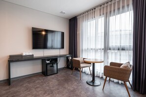 Premium Room | Desk, blackout drapes, soundproofing, free WiFi - Hermes Hotel Yongin (Yongin)