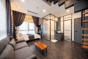 Suite | Desk, blackout drapes, soundproofing, free WiFi - Hermes Hotel Yongin (Yongin)