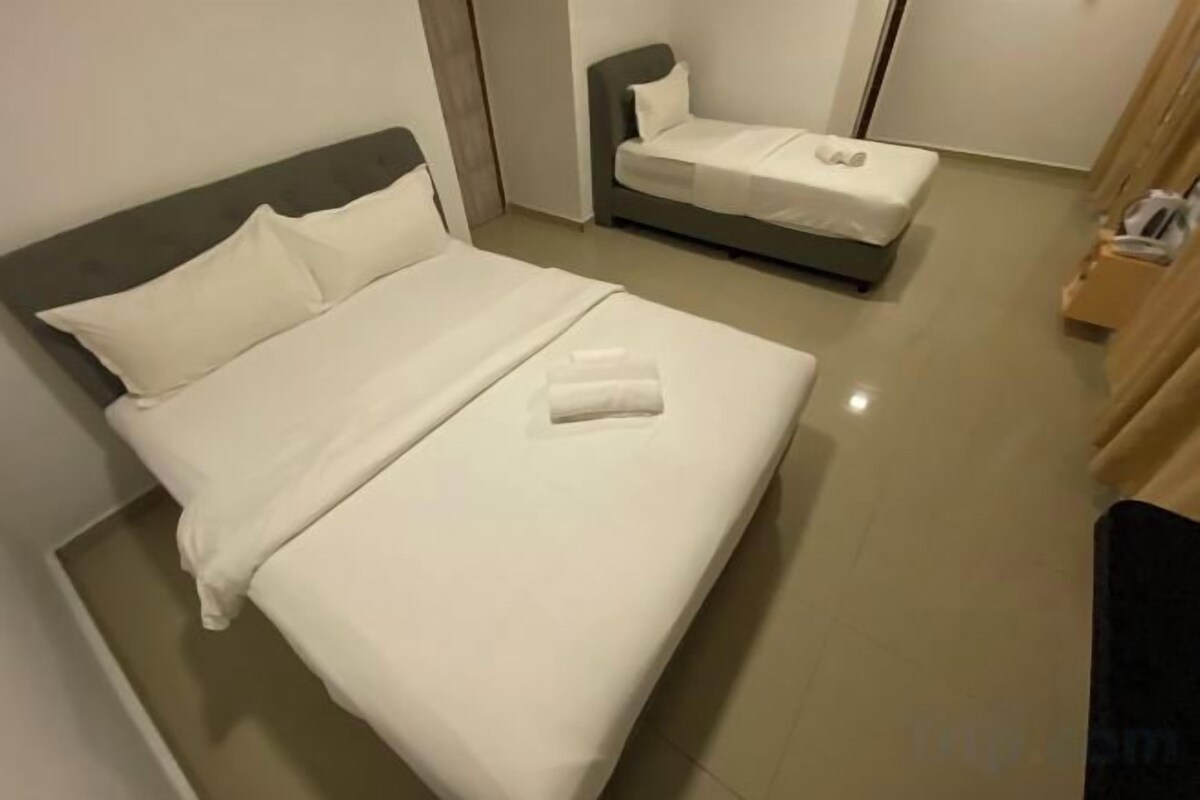 Premium Triple Room