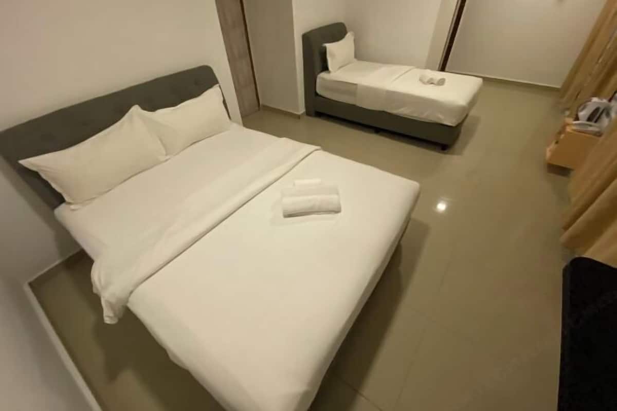 Desk, blackout curtains, iron/ironing board, free WiFi