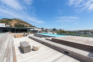 Outdoor pool - The Docklands 509 by CTHA (Cape Town)
