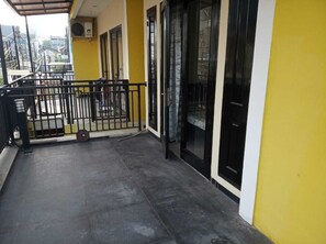 Exterior - Guest House 647 Tanjung Duren Utara (Jakarta)