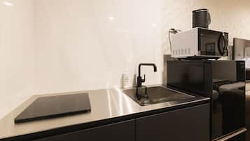 Fridge, microwave, stovetop, electric kettle