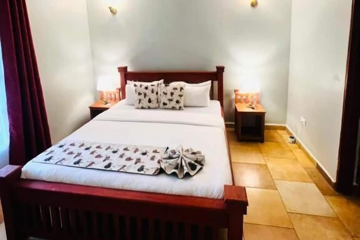 Family Triple Room | Down comforters, blackout drapes, WiFi (free), bed sheets