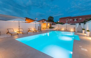 Beheizter Pool