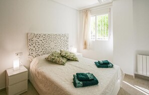 3 bedrooms, free WiFi, bed sheets