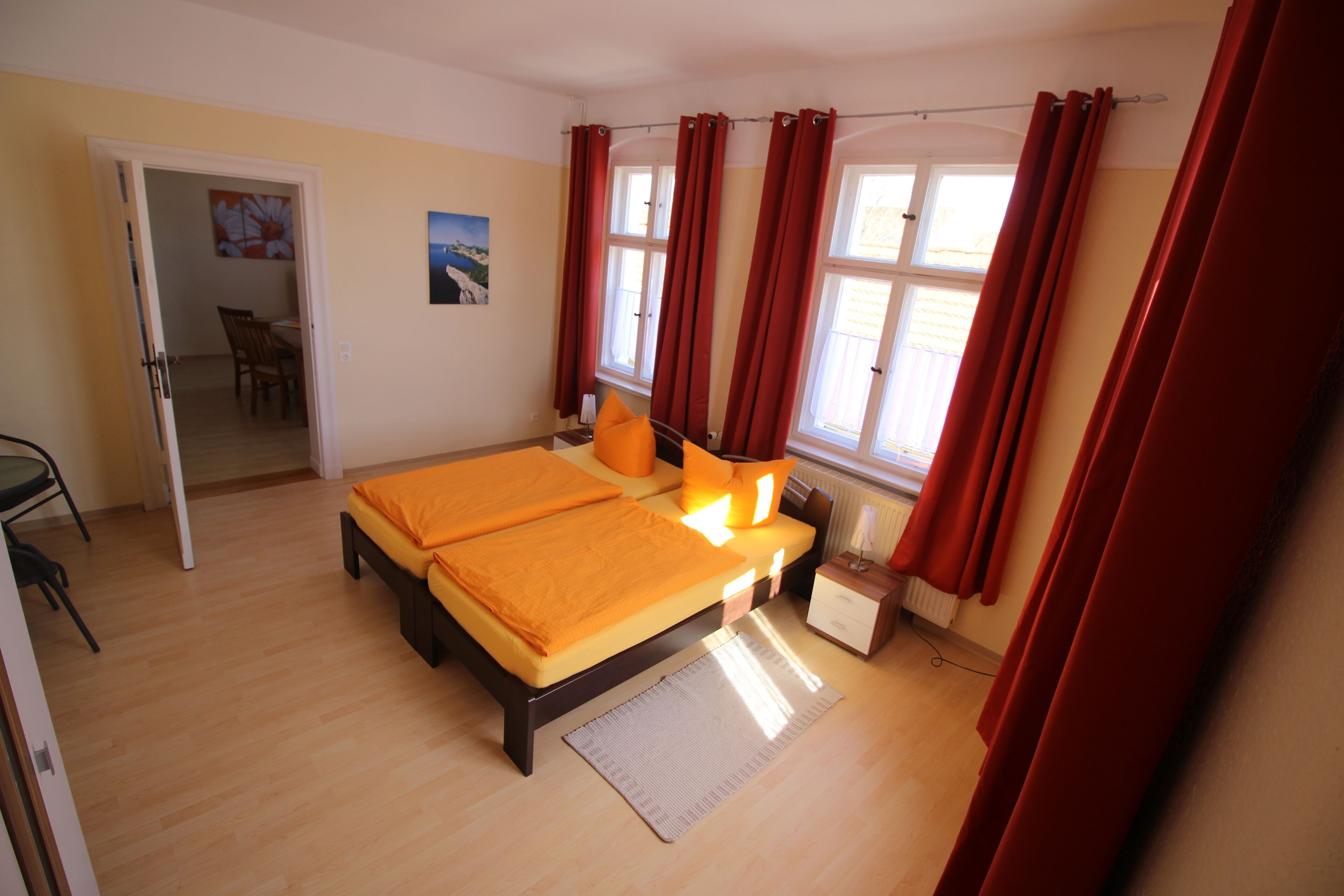 Apartemen (Ferienwohnung) | 2 kamar tidur, tirai kedap cahaya, Wi-Fi gratis, dan seprai linen