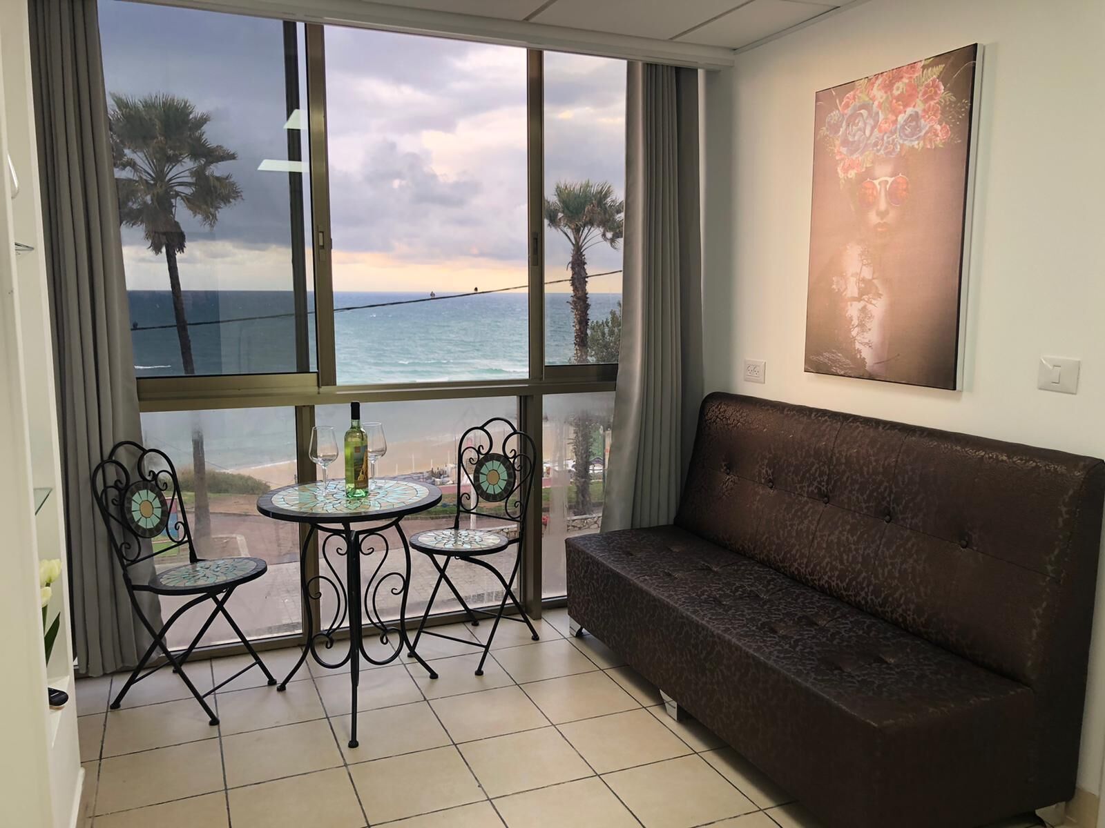 Luxury Studio Suite | Living area