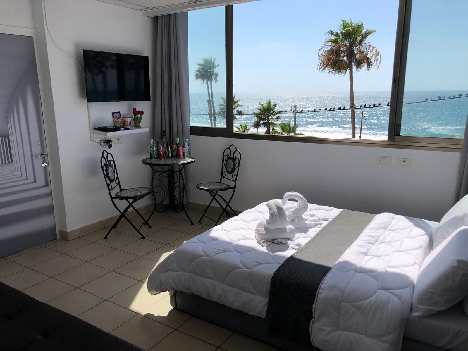 Classic Studio, Sea View | Down duvets, minibar, desk, iron/ironing board