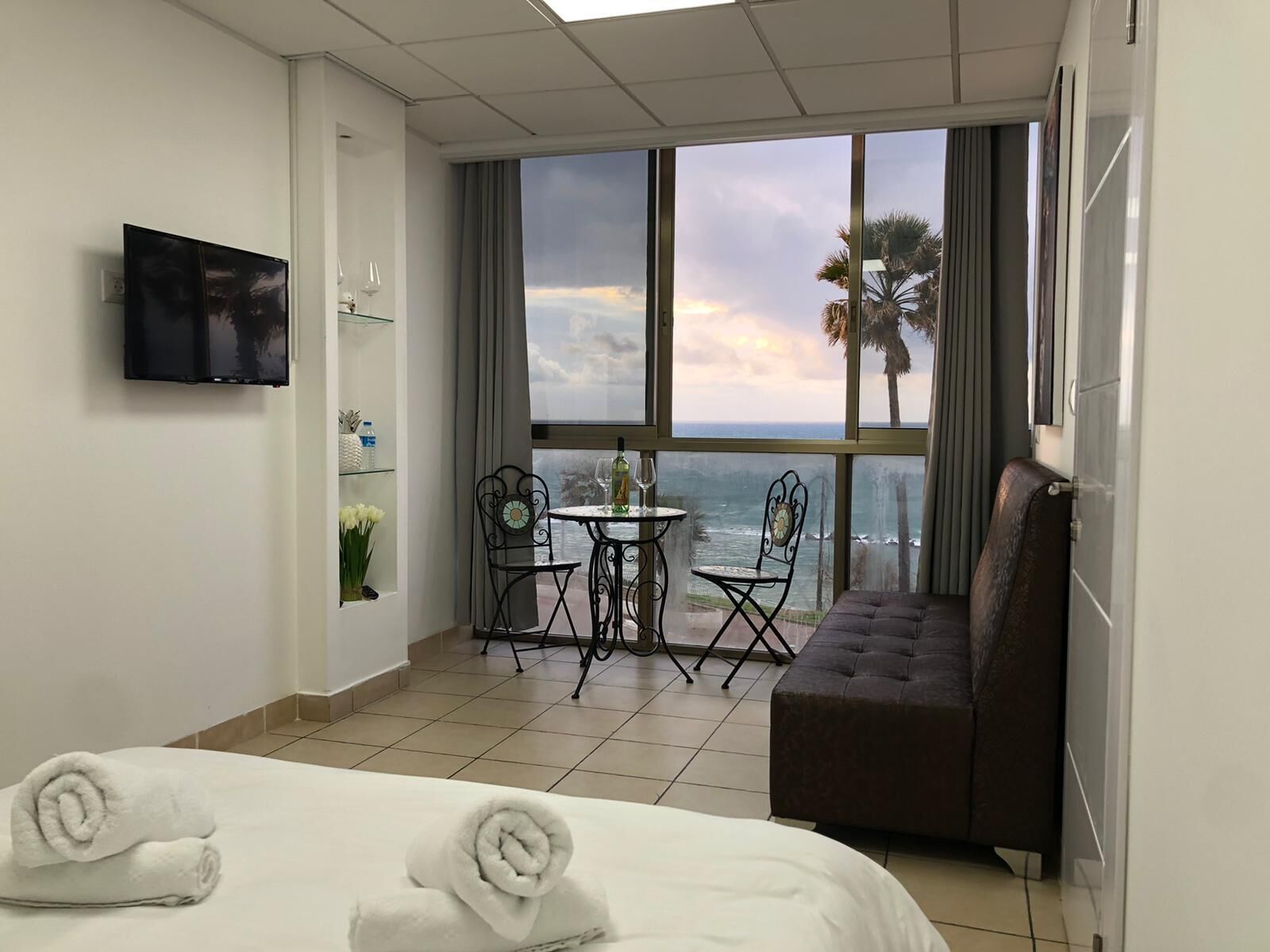 Luxury Studio Suite | Living area