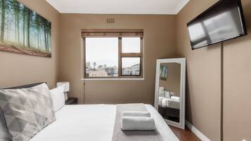 Grand Apartment, 2 Bedrooms | 2 bedrooms, premium bedding, desk, iron/ironing board