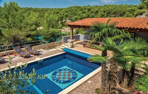 Beheizter Pool