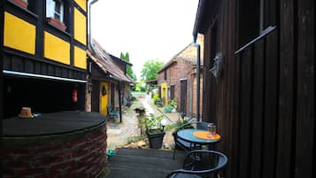 Apartment (Ferienwohnung) | Pemandangan halaman dalam