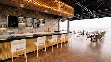2 Restaurants; Frühstück, Mittagessen und Abendessen werden serviert