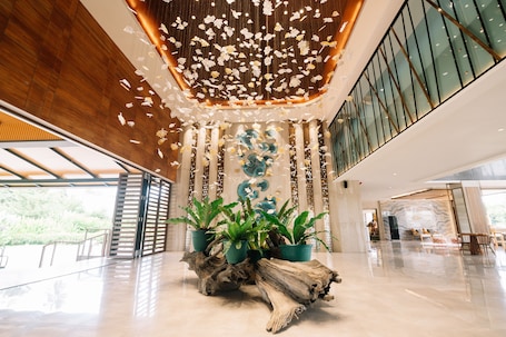 Lobby. Nouveau Resort