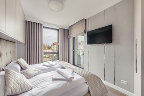 公寓 (21A/19) | 特色装修、特色家居、笔记本电脑工作区、熨斗/熨衣板