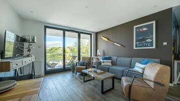 Apartment (19C/5) | Living area