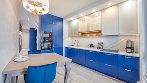 Apartment (24/10) | Private kitchenette