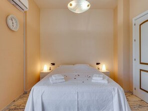 3 chambres, fer et planche à repasser, Wi-Fi