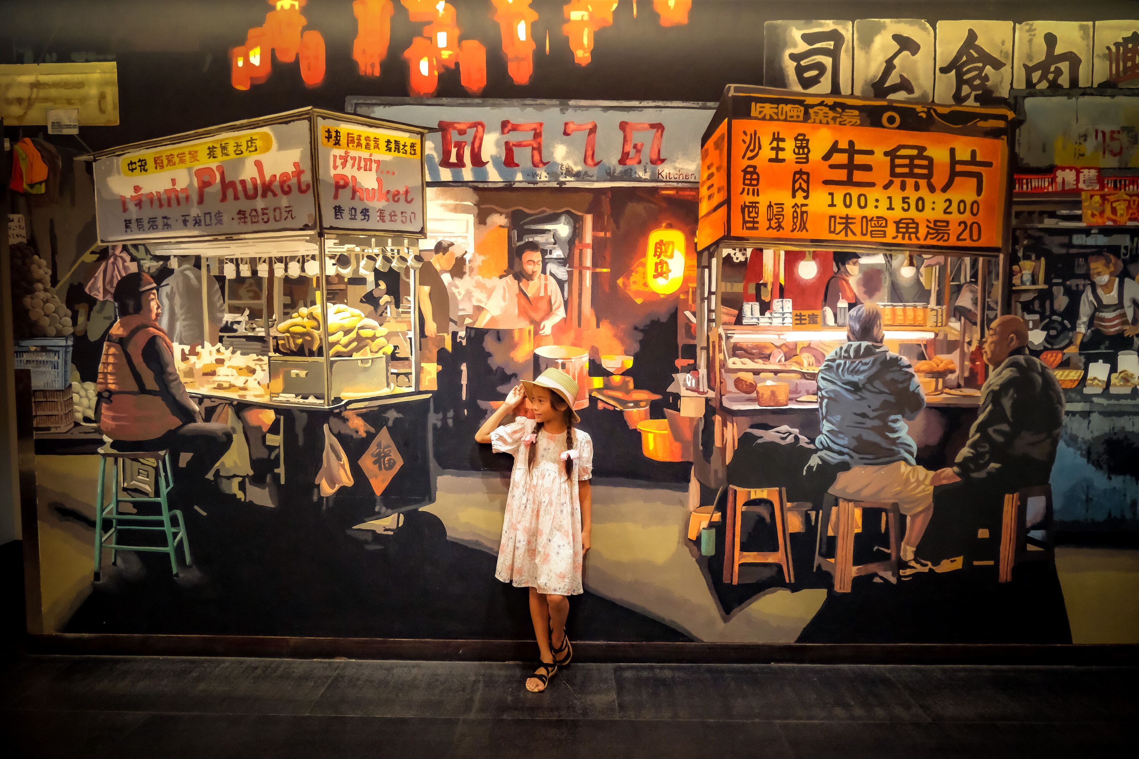 3 restaurants, breakfast, lunch served; local and international cuisine