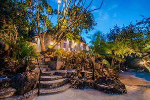 Front of property - The Wild Blue Lodge SAFARI & SPA (Hoedspruit)