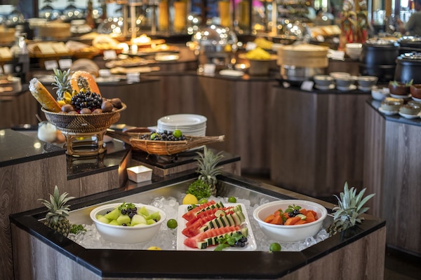 Daily buffet breakfast for a fee