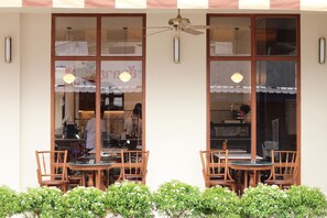 Cafe - Dear Friend, Home (Chiang Rai)