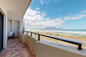 Exterior - Blouberg Bliss - Beach Condo (Cape Town)