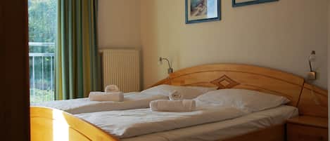 Apartment, 2 Bedrooms, Balcony | 2 bedrooms, free WiFi, bed sheets