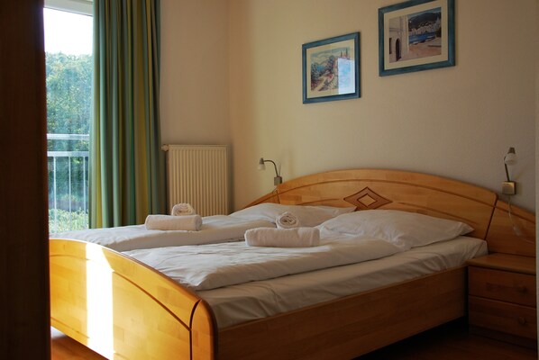 Apartment, 2 Bedrooms, Balcony
