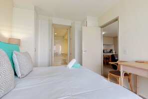 Comfort-Apartment | 2 Schlafzimmer, Schreibtisch, Bügeleisen/Bügelbrett, Bettwäsche