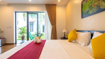 Deluxe Double or Twin Room, Pool View | Premium bedding, pillowtop beds, minibar, desk