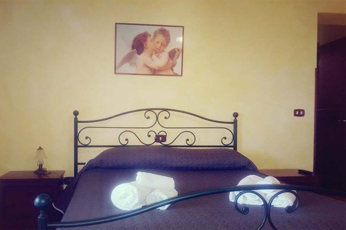 Kahden hengen standard-huone, näköala mäelle | Lisävuoteet, ilmainen Wi-Fi