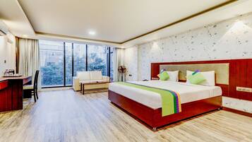 Premium Room | Individually furnished, iron/ironing board, free WiFi, bed sheets