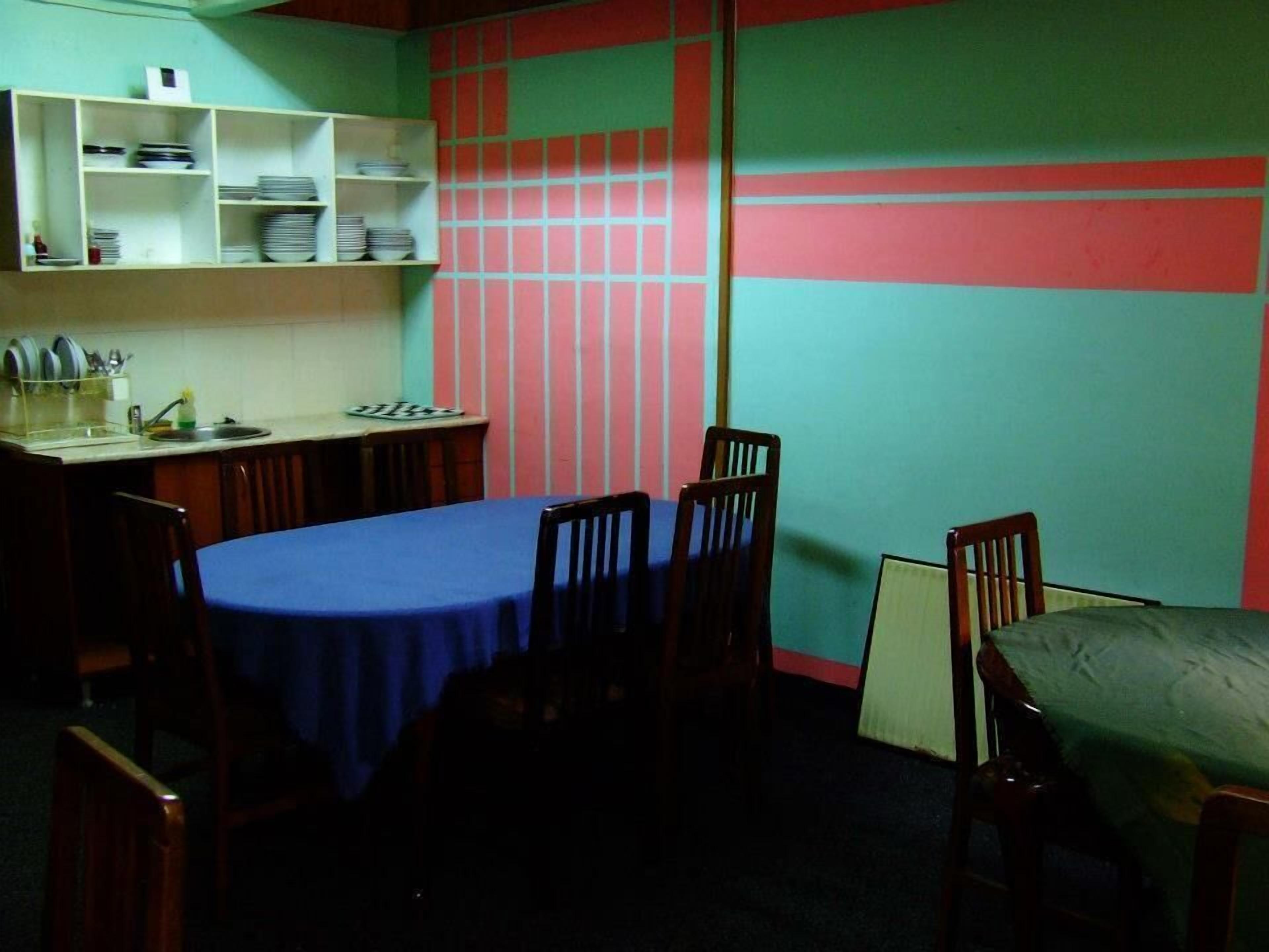 Desayuno (EUR 2 por persona) 