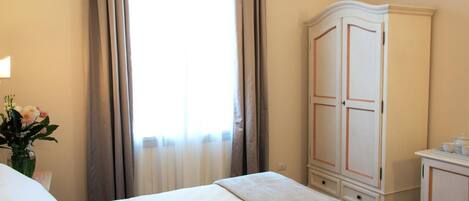 1 chambre, accès Internet, draps fournis