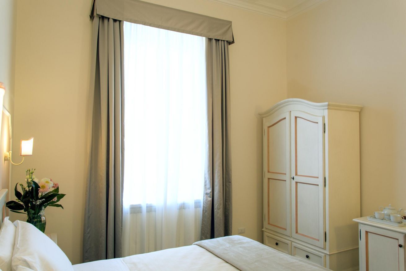 1 bedroom, internet, bed sheets