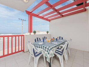 Outdoor dining - 2-room apartment in Vieux-Boucau, terrace, pet-friendly, private parking (Vieux-Boucau-les-Bains)