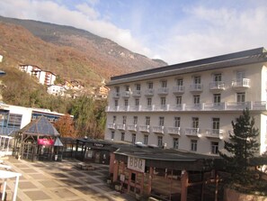 Exterior - Comfortable studio with balcony and WiFi, pets allowed in Brides-les-Bains (Brides-les-Bains)