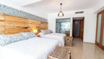 2 slaapkamers, een strijkplank/strijkijzer, gratis wifi, beddengoed