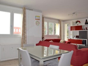 Interior - Spacious apartment in Evian with wifi and parking (Évian-les-Bains)